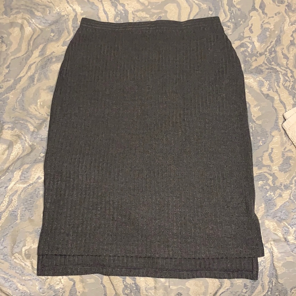 Grey soft pull on skirt